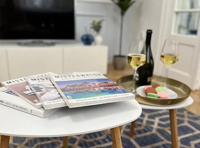 Athenee Parisian Apartament