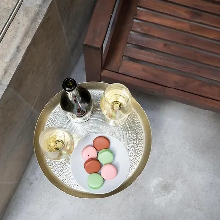 Apartment Athenee Parisian Bukarest