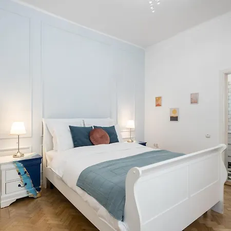 Athenee Parisian