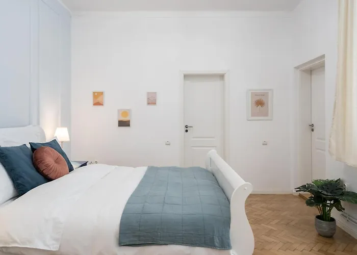Athenee Parisian